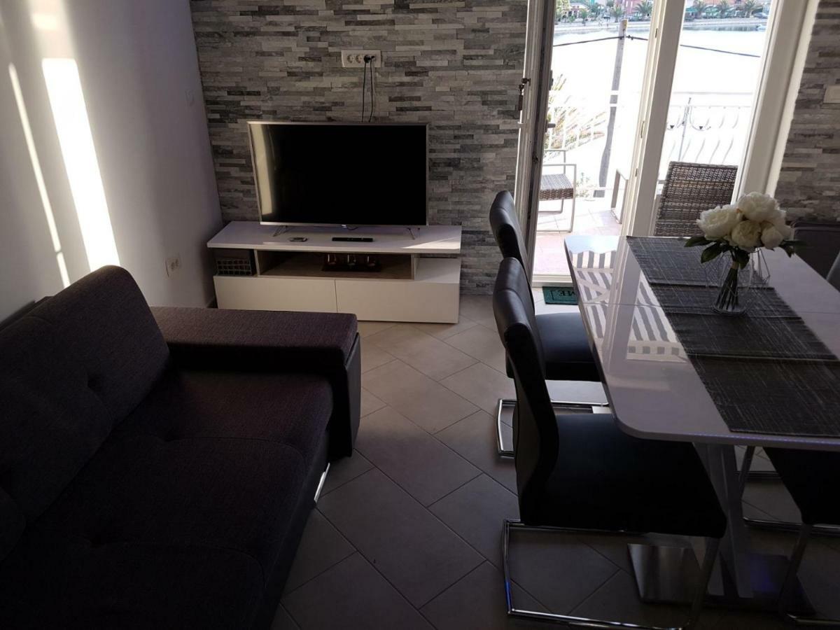 Apartments Roko Kolinda Bibinje Exterior photo